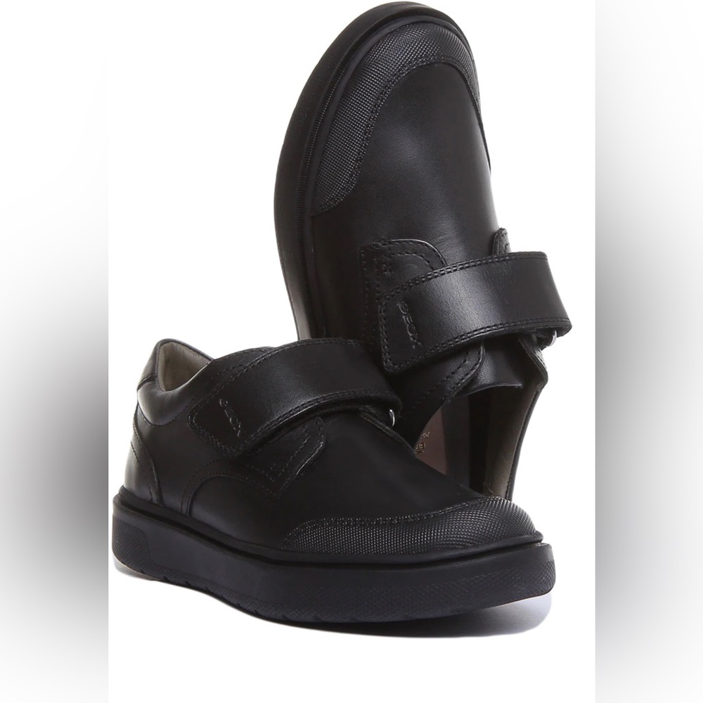 GEOX  Riddock Loafer (Little Kids) Size 3US / 34EU.